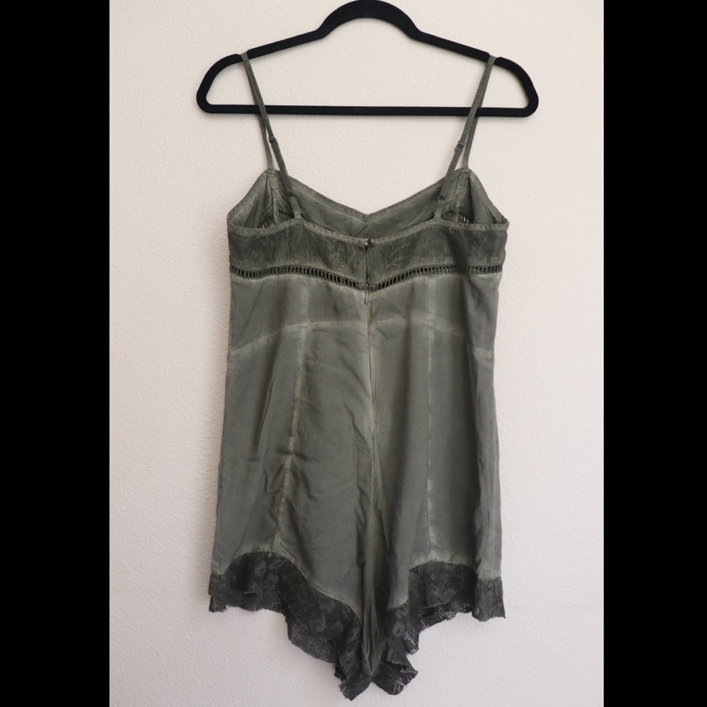 Olive  green romper - Picture 5 of 5